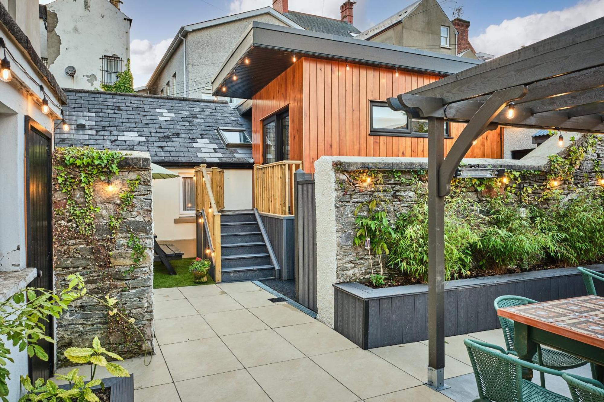 Art House Villa Londonderry Ngoại thất bức ảnh
